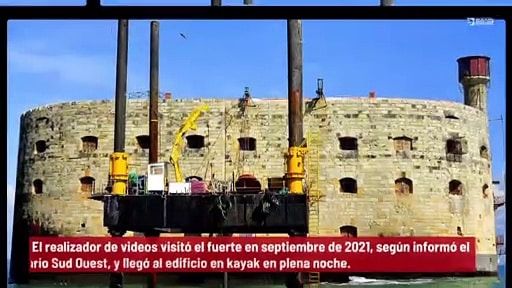 YouTuber se faufile dans le fort Boyard