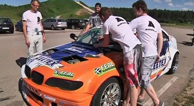 дрон Un pilote letton teste un drone a tete chercheuse